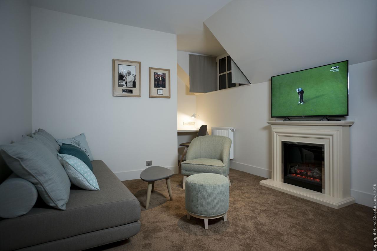 Hotel Grand Slam Le Vaudreuil Zewnętrze zdjęcie